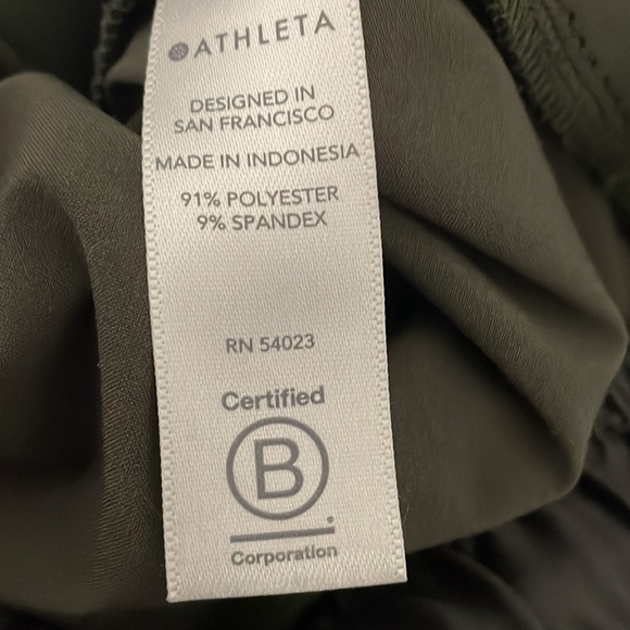 Athleta Metropolis Jogger size 8Tall - Picture 9 of 11